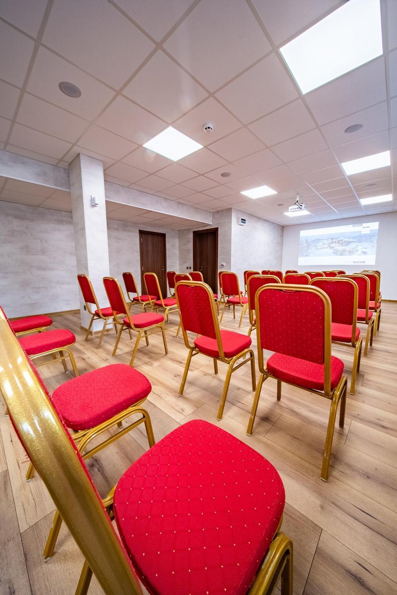 Oak & Relax Hotel 3*
